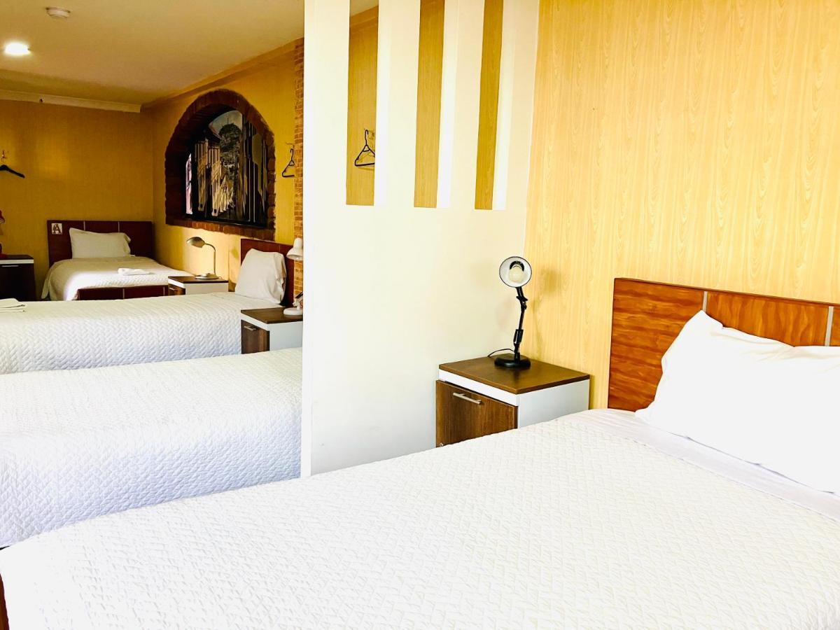 Quito Terrace Hostel ภายนอก รูปภาพ