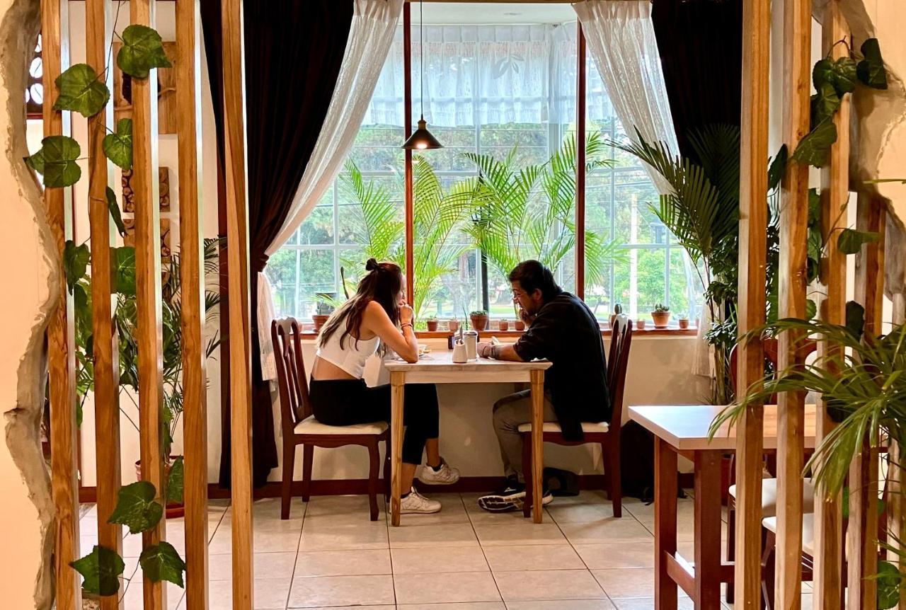 Quito Terrace Hostel ภายนอก รูปภาพ