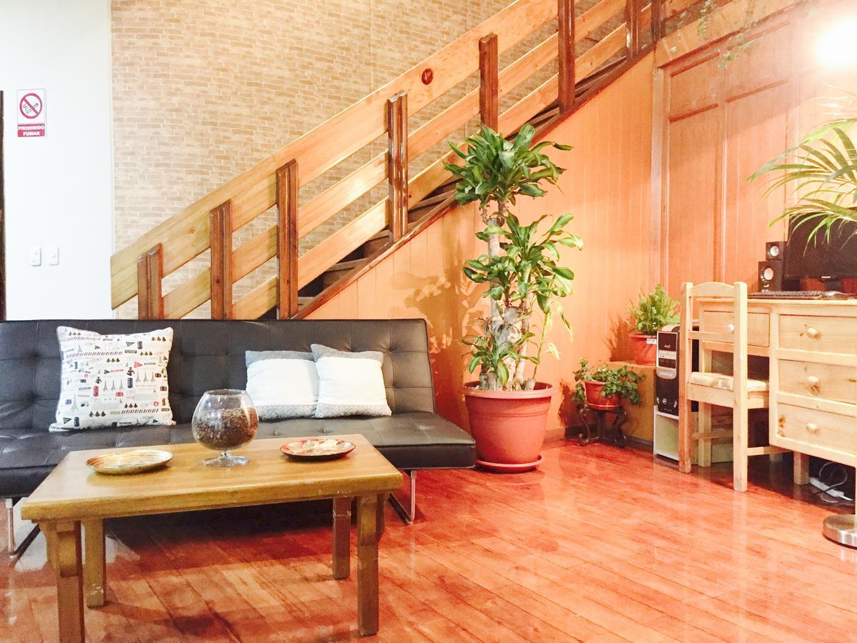 Quito Terrace Hostel ภายนอก รูปภาพ
