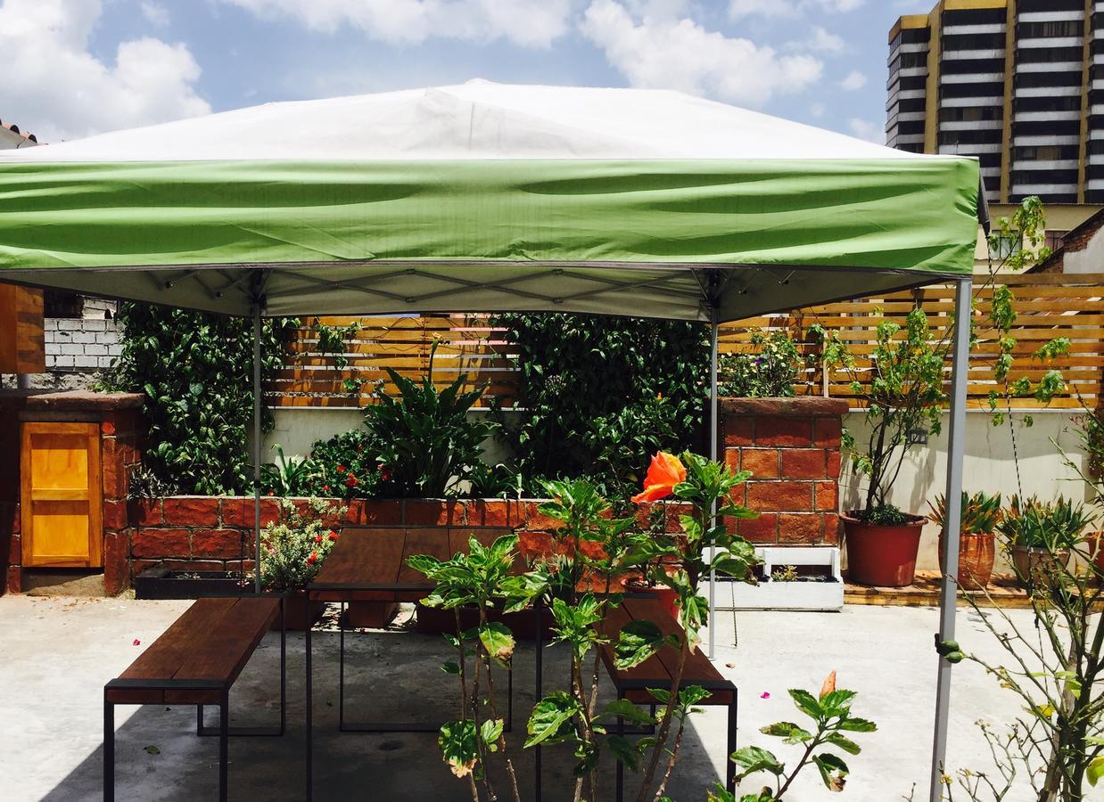 Quito Terrace Hostel ภายนอก รูปภาพ